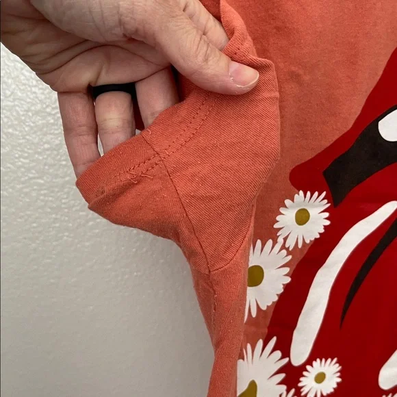 The Rolling Stones orange daisy crop band graphic tee M - Picture 4 of 6